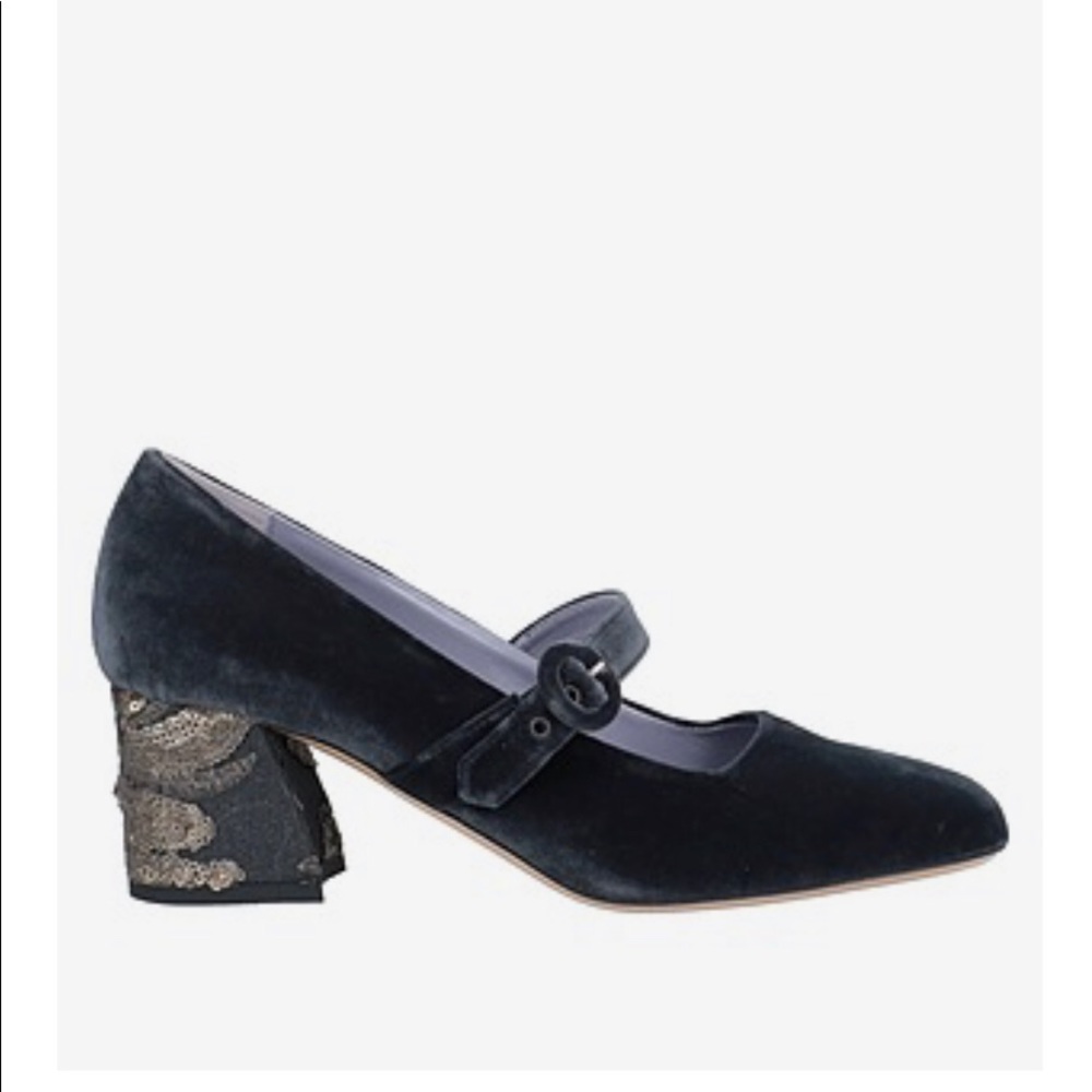 Vintage high heel